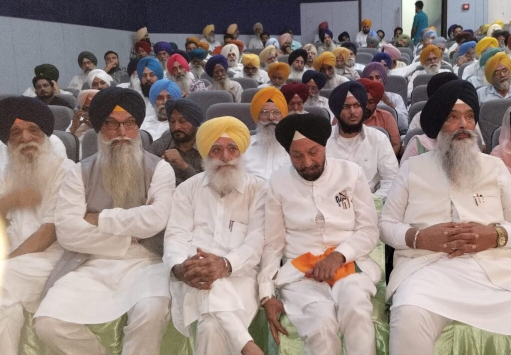 ਸਿੱਖ ਸਿਆਸਤ ਵਿੱਚ ਜਥੇਦਾਰ ਗੁਰਚਰਨ ਸਿੰਘ ਟੌਹੜਾ ਦੀ ਭੂਮਿਕਾ ਤੇ ਕਰਵਾਇਆ ਕੌਮੀ ਸੈਮੀਨਾਰ ! ਵੱਖ ਵੱਖ ਵਿਦਵਾਨਾਂ ਨੇ ਜਥੇਦਾਰ ਟੌਹੜਾ ਦੀ ਸੋਚ ਤੇ ਪਹਿਰਾ ਦੇਣ ਲਈ ਹੌਕਾ ਦਿੱਤਾ