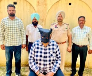 ਸਿਰਲੇਖ: ਰੋਮੀ ਫਿਲਮ ਯੂਨੀਅਨ ਵੱਲੋਂ ਵੱਡੀ ਕਾਰਵਾਈ, ਪੁਲਿਸ ਸਟੇਸ਼ਨ ਸਾਹਮਣੇ ਧਰਨਾ ਪ੍ਰਦਰਸ਼ਨ