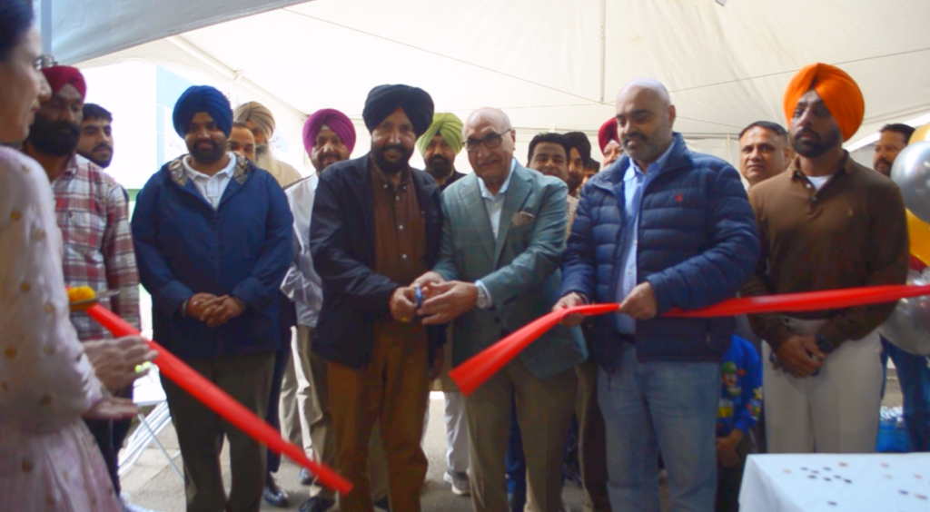 ਸਰੀ ਵਿੱਚ ਤਾਜ ਇੰਡੀਅਨ ਫੂਡਜ਼ ਦੀ ਨਵੀਨਤਮ ਤਕਨਾਲੋਜੀ ਨਾਲ ਬਣਨ ਵਾਲੇ ਸ਼ਾਨਦਾਰ ਫੂਡਜ਼ ਦਾ ਮੁਹਰੱਤ  – ਹੁਣ ਸਭ ਤੋਂ ਵਧੀਆ ਭਾਰਤੀ ਸੁਆਦ ਤੁਹਾਡੇ ਦਿਲ ਦੇ ਨੇੜੇ! – The Grand Opening of Taj Indian Foods in Surrey with Cutting-Edge Technology – Bringing the Finest Indian Flavors Closer to Your Heart!